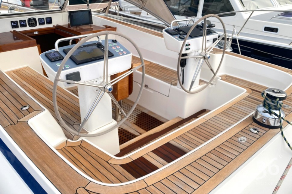 HALLBERGRASSY57 8