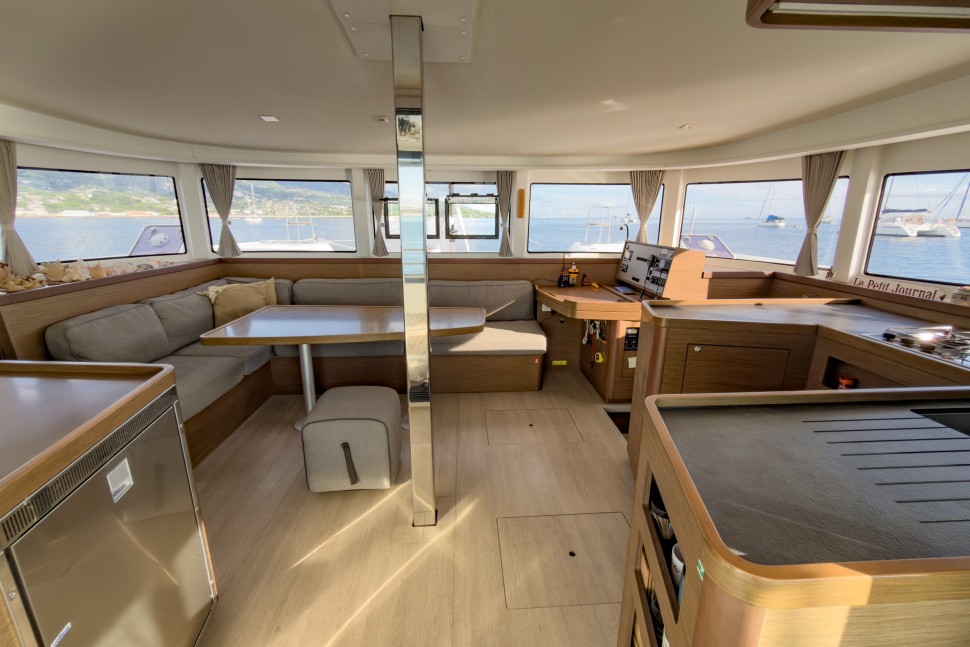LAGOON 42 OWNER 3 CABINS 38