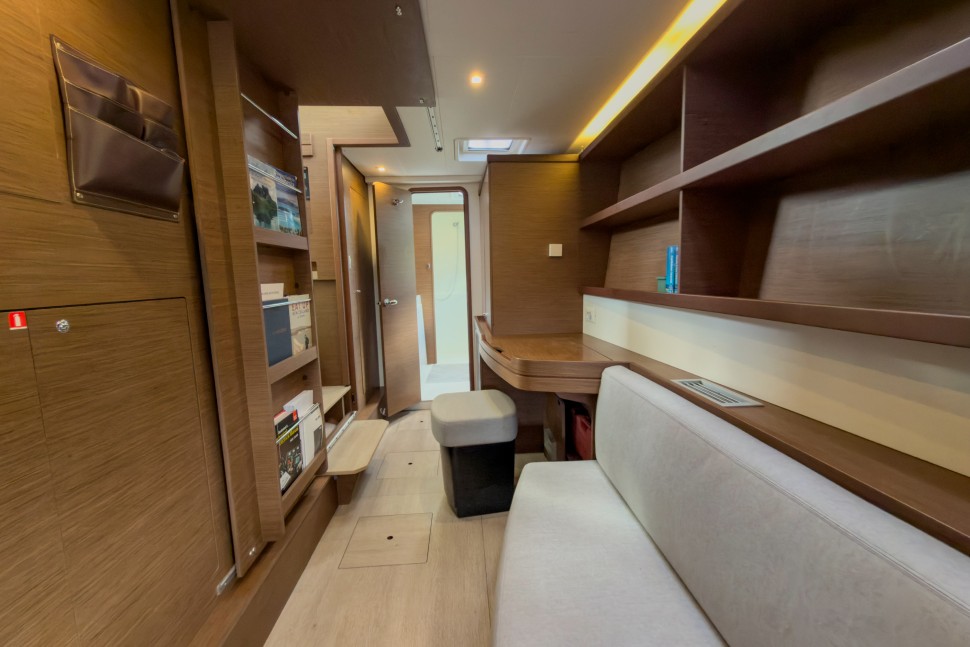 LAGOON 42 OWNER 3CABINS 17