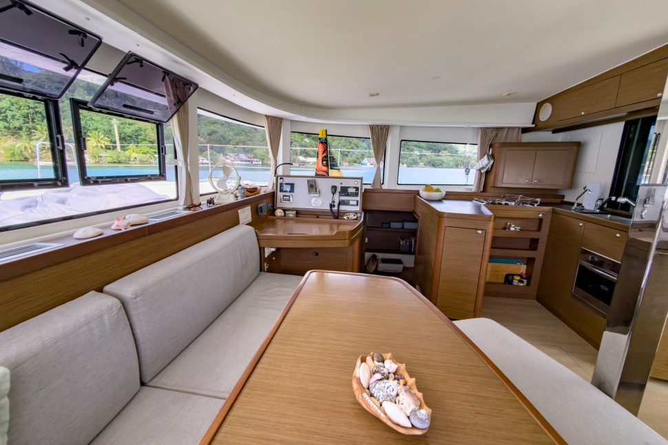 LAGOON 42 OWNER 3CABINS 22