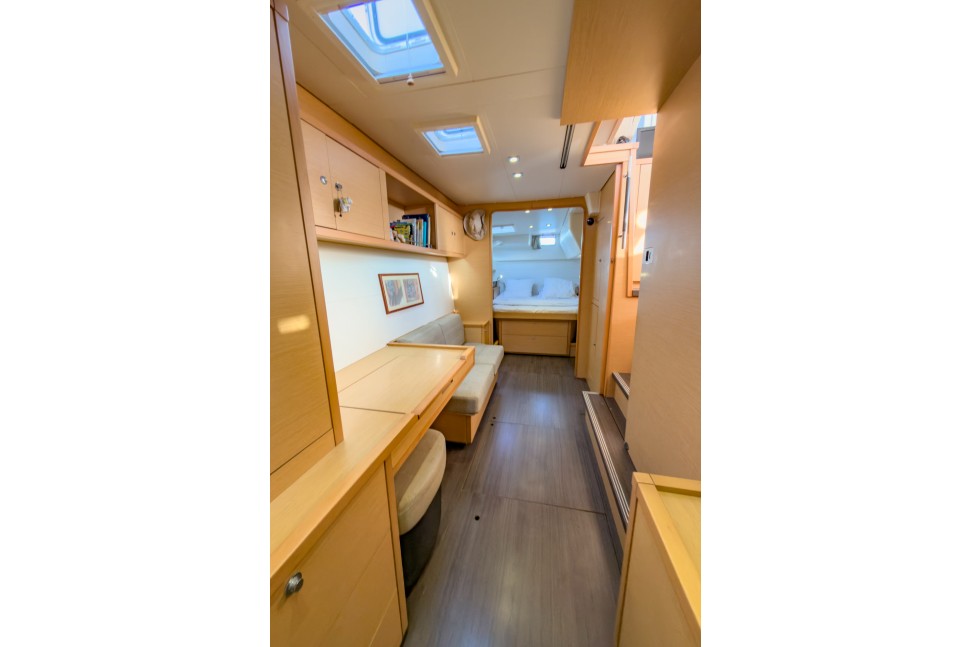 LAGOON 450F 36