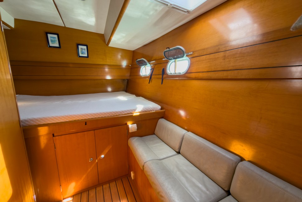LAGOON 470 OWNER 12