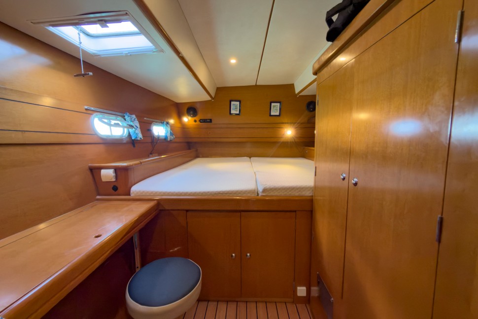 LAGOON 470 OWNER 18