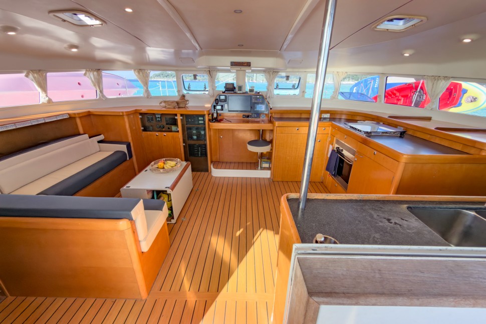 LAGOON 470 OWNER 25