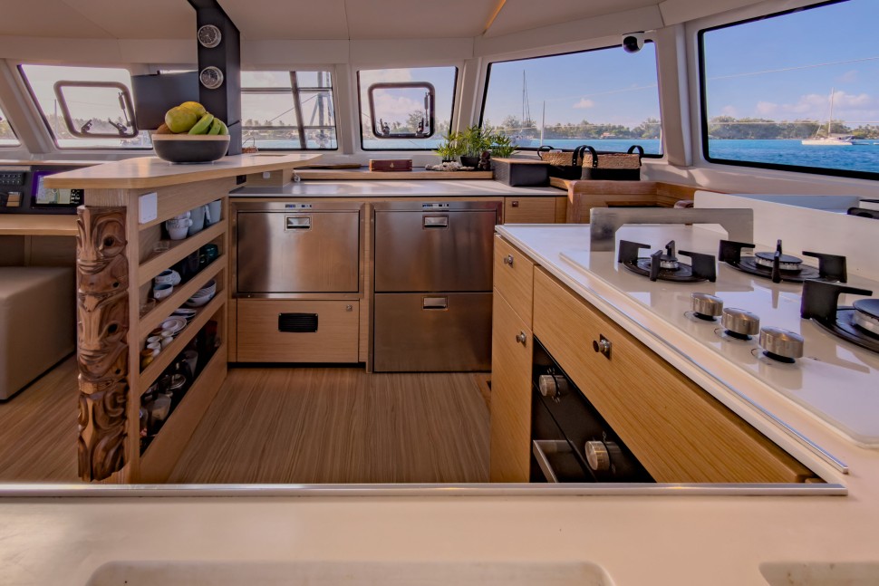 NAUTITECH 44 OPEN OWNER 3 CABIN 15