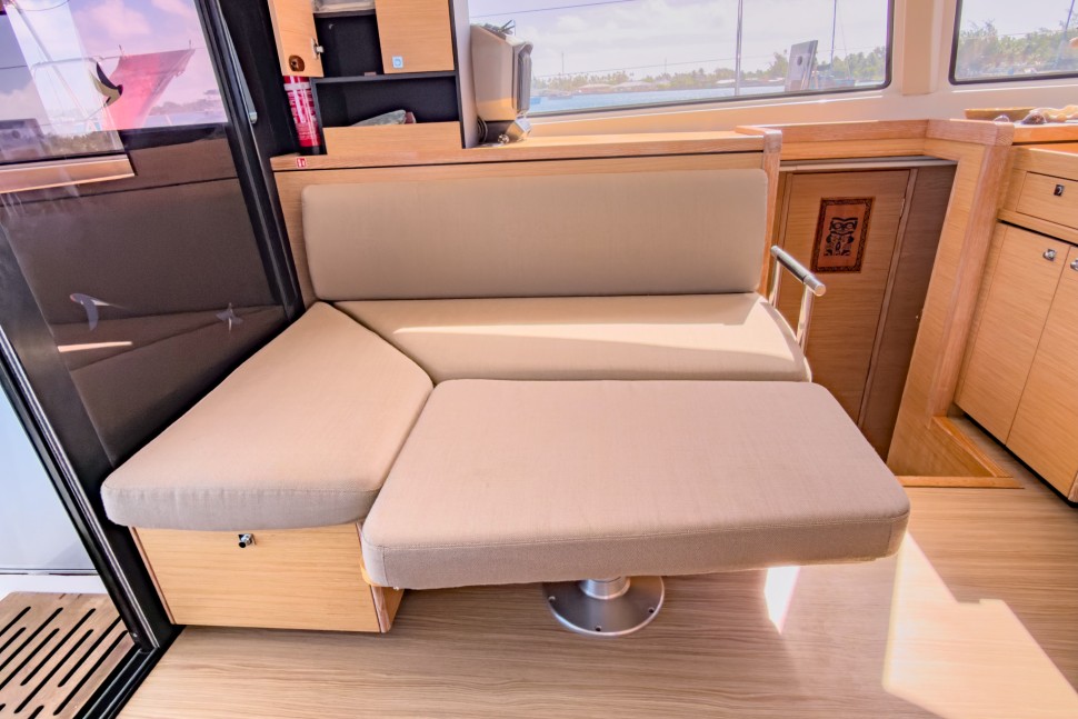 NAUTITECH 44 OPEN OWNER 3 CABIN 21