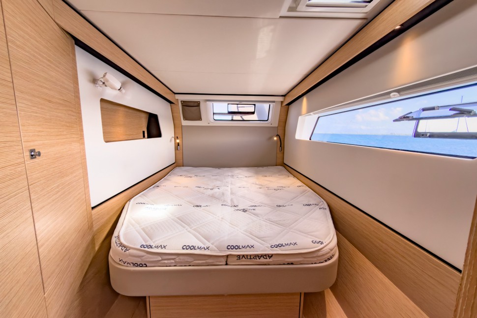 NAUTITECH 44 OPEN OWNER 3 CABIN 24