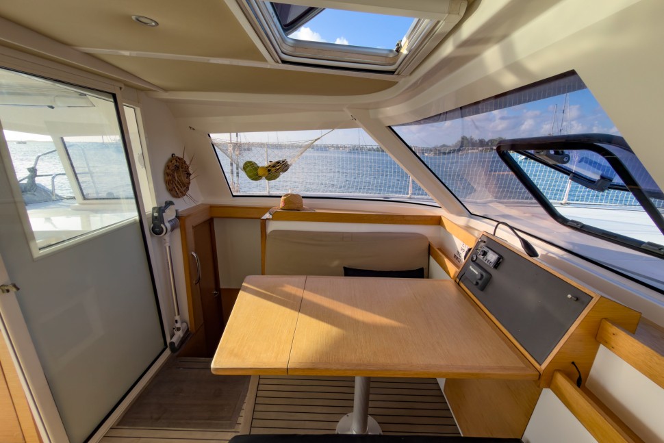 NAUTITECH OPEN 40 OWNER 4 CABINS 44