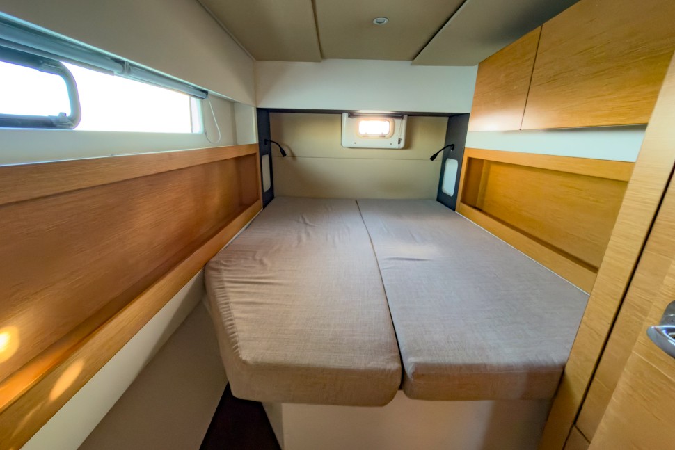 NAUTITECH OPEN 40 OWNER 4 CABINS 47